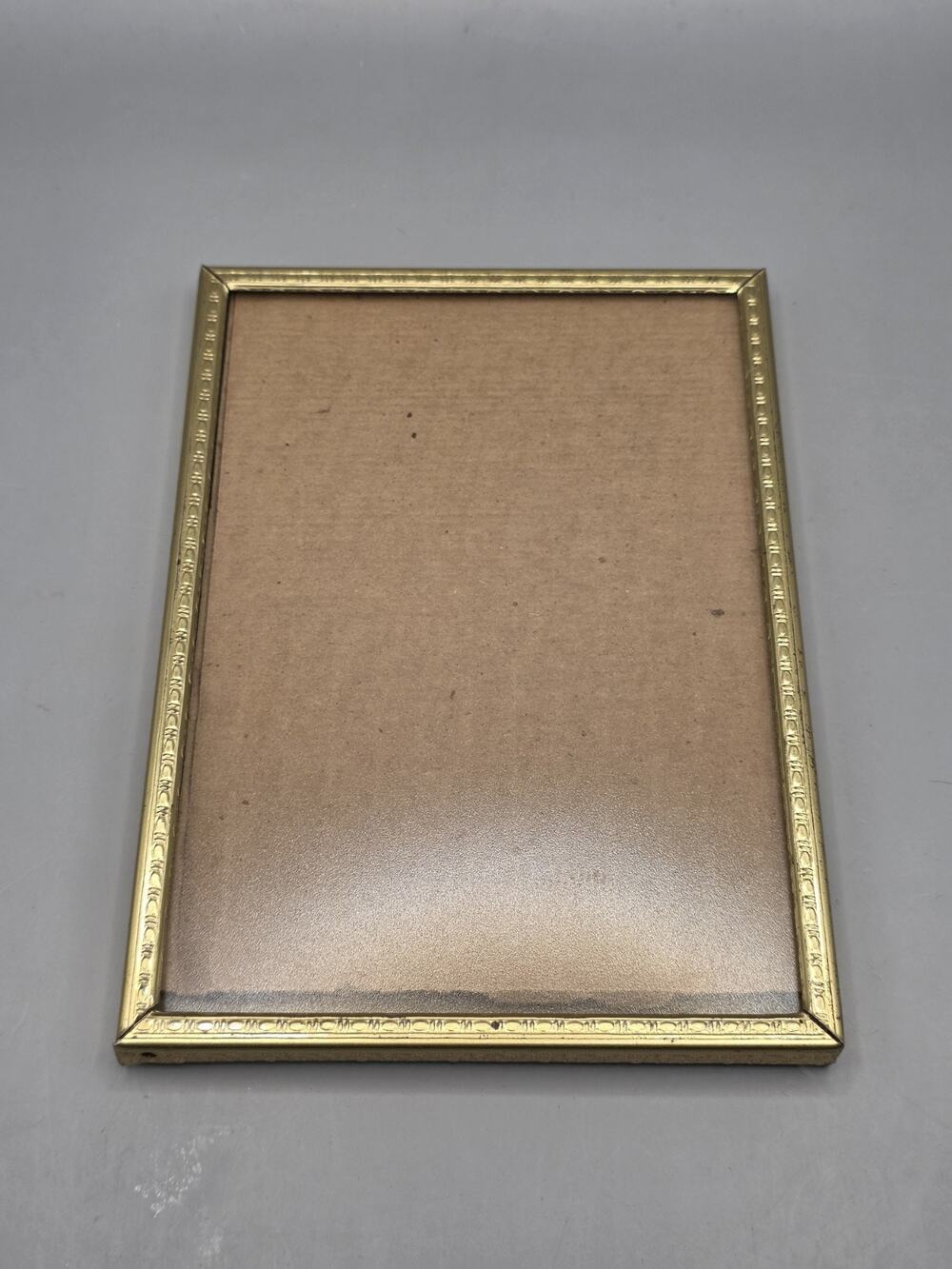 Traditional Gilded Brass Tone Photo Frame Dual Easel Back Textured Border VTG